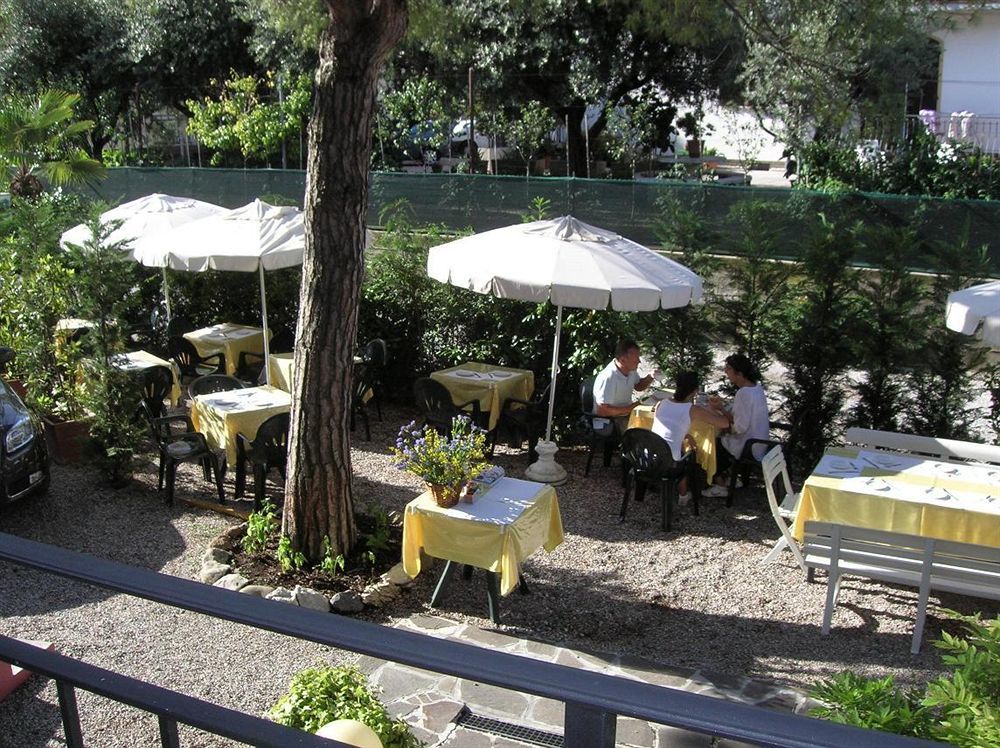 Hotel Villa Pagoda Sirmione Exterior foto